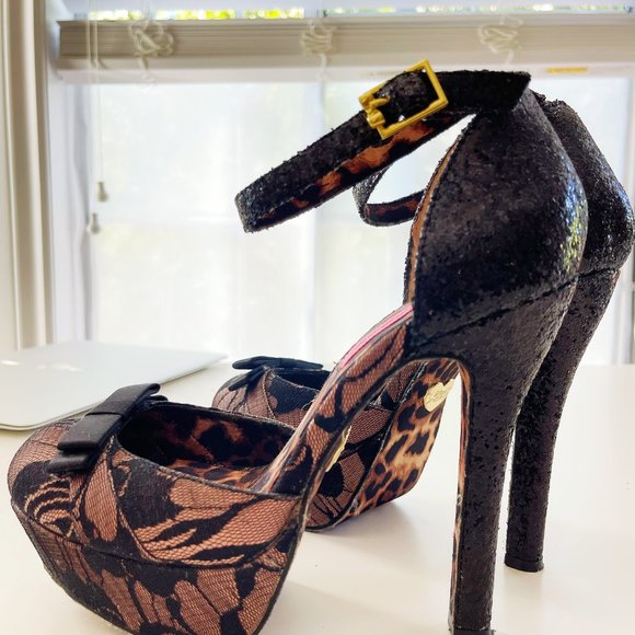 Black Lace Betsy Johnson Heels - Picture 4 of 4